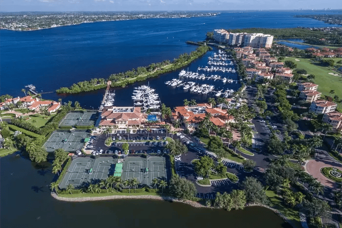 homes lining the coast of gulf harbour